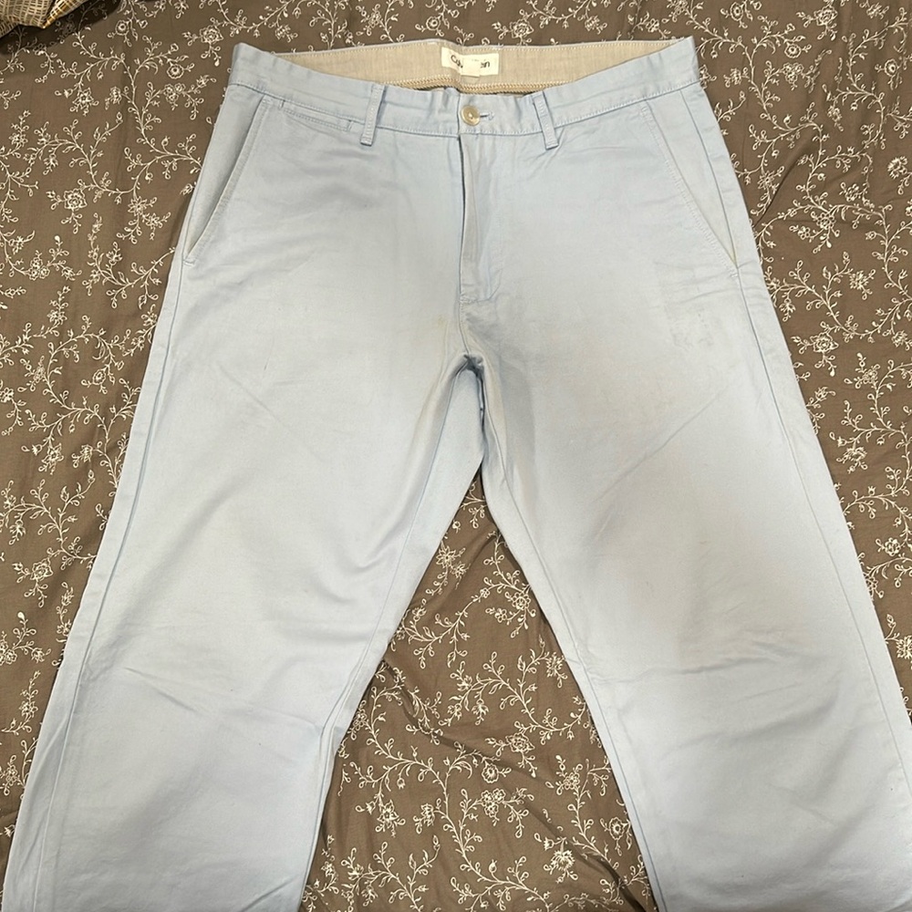 Men’s Calvin Klein khaki style dress pants 32x32